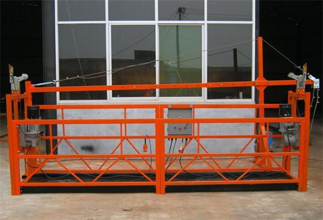 兰州卓鸿建筑设备热线:0931-8632200,13893156098 15117186888,联系人:李经理,天水烤漆吊篮公司多年来一直从事高处作业吊篮的制造与研发工作,自产品投放市场以来,市场抽检合格率100%, 整机结构设计独特新颖,操作简单,安全性能高深受广大用户的信赖,销售网络遍布全国各地,陇南烤漆吊篮公司自成立以来坚持以质量为核心,以服务促发展,用良好的售前售中售后服务体系不断完善自己,坚持走专业化,规模化,科学化的发展之路,以良好的信誉,过硬的产品质量赢得广大用户的认可,我们将一如既往,为客