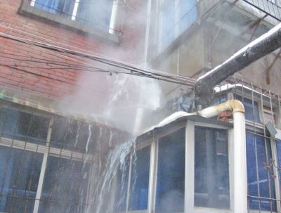 家庭热水管道除垢视频