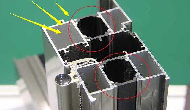 封阳台做断桥铝门窗有两大坑爹招数和一类人你需要特别注意铝门窗价格