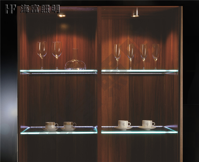 led柜内层板灯
